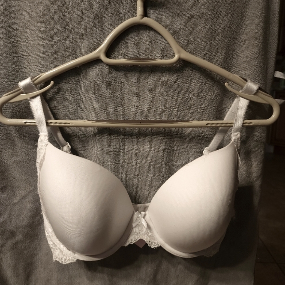 Victoria Secrets Bra